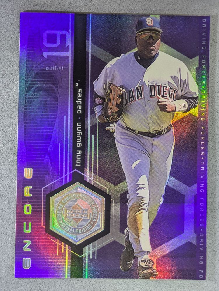 Front of the Tony Gwynn card, item L13-007