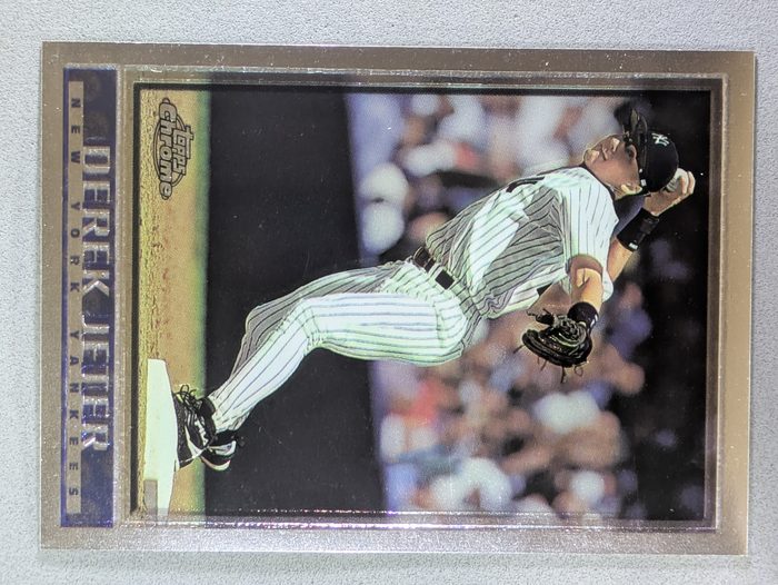Front of the Derek Jeter card, item L2-016