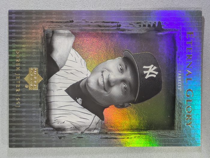 Front of the Derek Jeter card, item L2-027