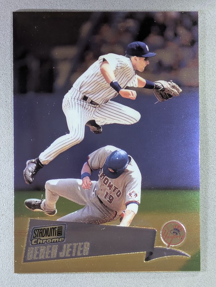 Front of the Derek Jeter card, item L4-009